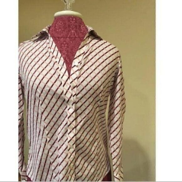 Talbots Petites Top sz 4p Career Wrinkle Resistant - Picture 4 of 8